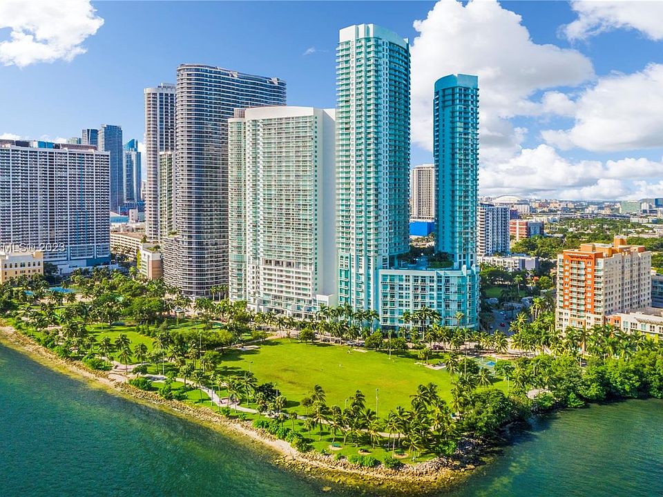 1st image of 1900 N Bayshore Dr APT 3610