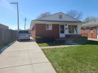 5652 Westpoint St, Dearborn Heights, MI 48125