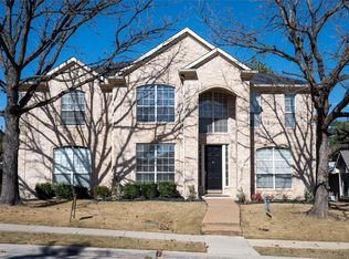 413 Ridge Meade Dr, Lewisville, TX 75067