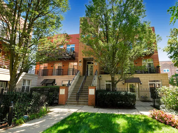 1033 E 46th St APT 604, Chicago, IL 60653