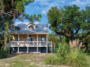 701 SE Second Ave, Steinhatchee, FL 32359
