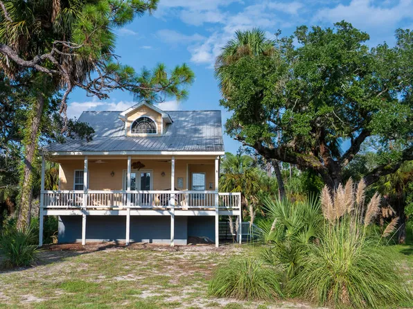 701 SE Second Ave, Steinhatchee, FL 32359