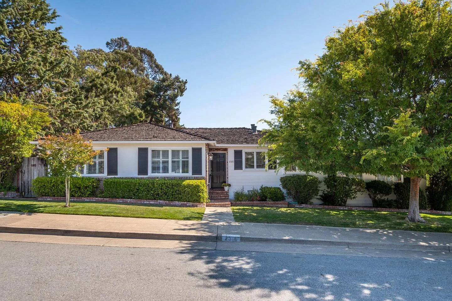 2315 Dolores St photo 1