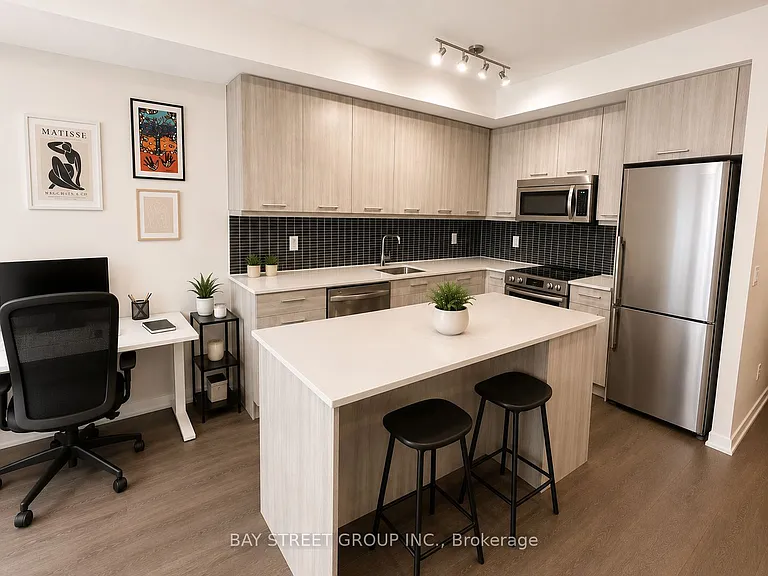 105 George St #1712 — Photo 4