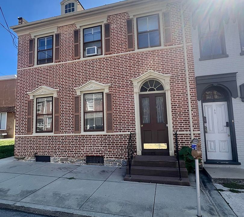 1st image of 47 S Bedford St #2