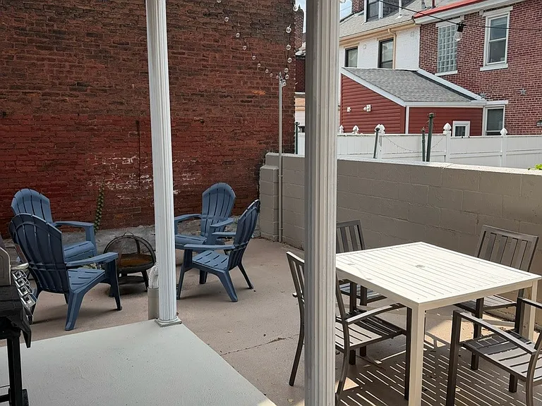 118 42nd St — Photo 23