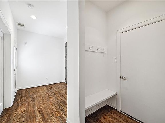 4th image of 4106 Mcduffie Street
