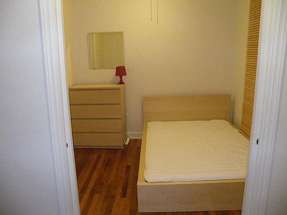 2nd image of 828 Euclid Ave APT 3