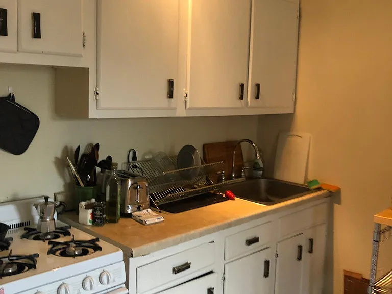 907 S 47th St #3R — Photo 9