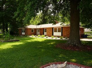 202 North St, Nixa, MO 65714