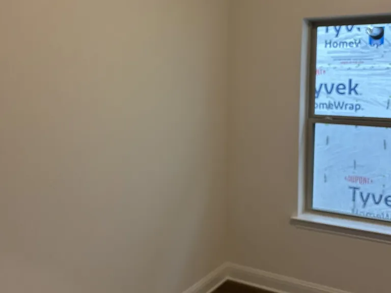 Office / bonus room- includes internet hookup