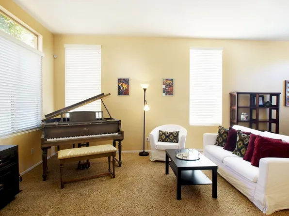 239 W Desert Ave, Gilbert, AZ 85233