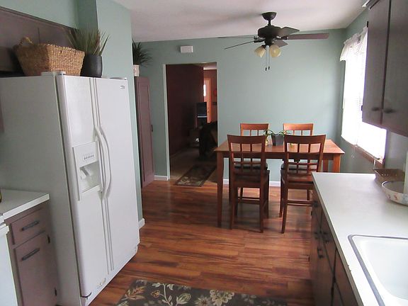 2nd image of 264 Curtice St W