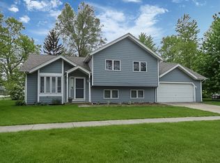 5235 W Main St, Monee, IL 60449