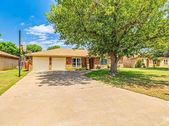 3506 Clare Dr, San Angelo, TX 76904 | MLS #120918 | Zillow