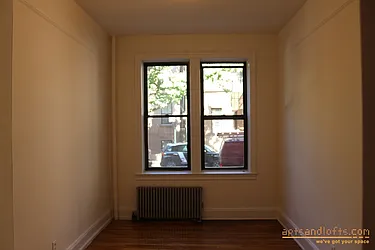 Rented by aptsandlofts.com