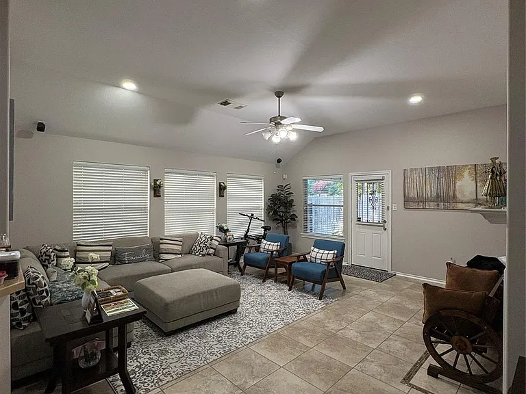 5122 Forest Sage Ln — Photo 2