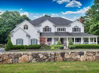 12 Colonial Ln, Ridgefield, CT 06877