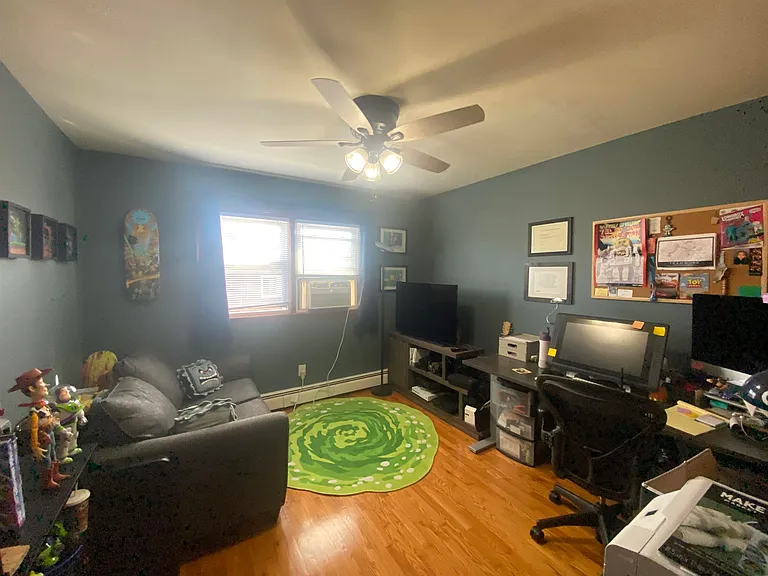 160 W 18th St #2 — Photo 11