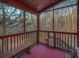 664 Hawthorne Ln, Murphy, NC 28906