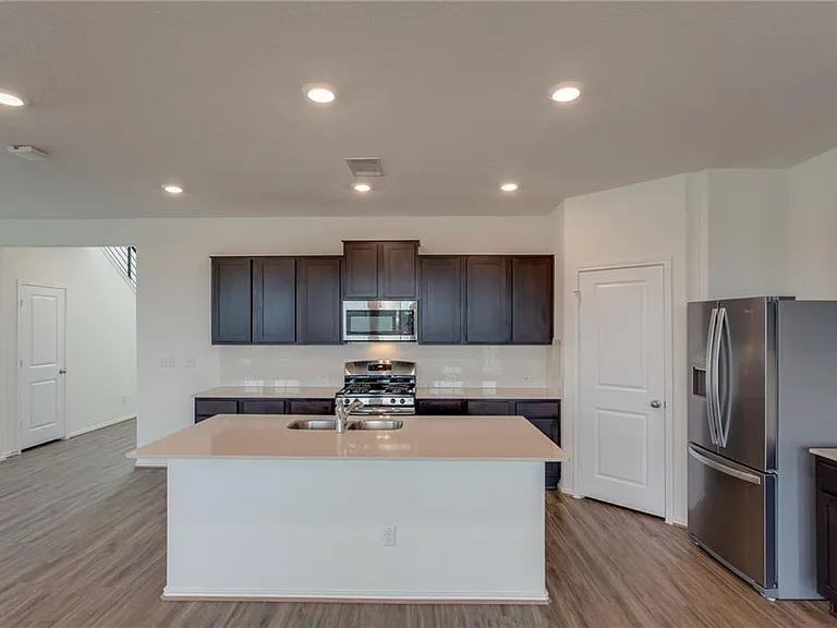 224 Montauk Loop — Photo 12