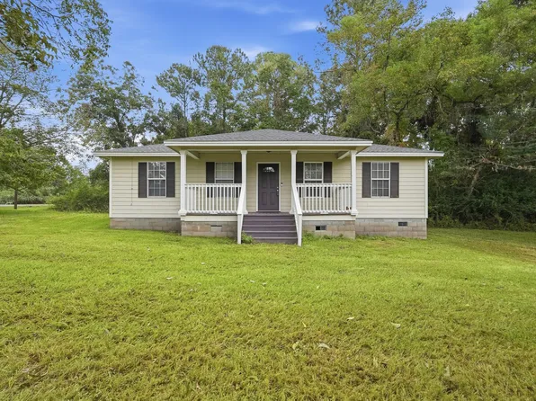 3894 Sunnyside Ave, Laurel Hill, FL 32567