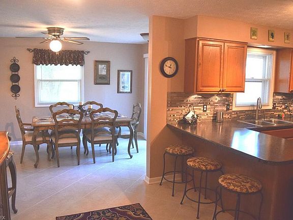 2nd image of 2274 Penny Ln
