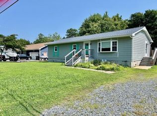 6527 Rosedale Dr, Chincoteague, VA 23336