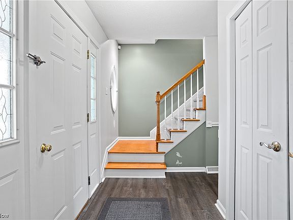 3rd image of 114 Highland Park Dr