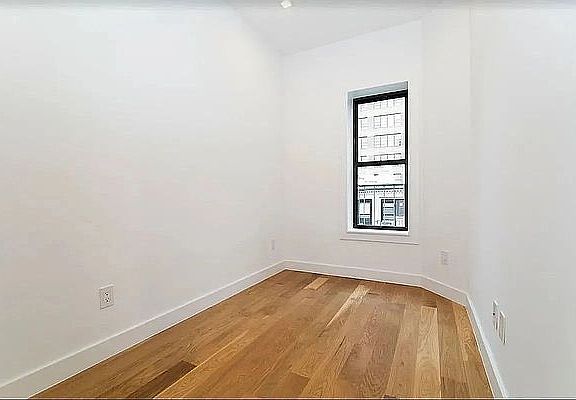 2nd image of 59 Thompson St #29A
