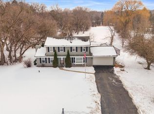 S38W27600 Windsong RIDGE, Waukesha, WI 53189