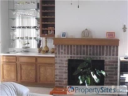 4th image of 3127 Meadway Dr