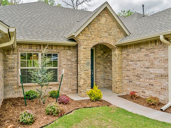2nd image of 10505 Green Meadows Dr