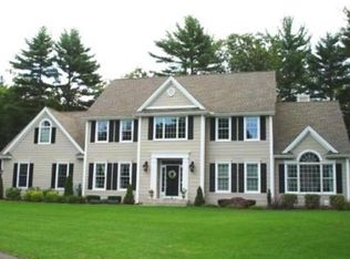 8 Marilyn Dr, Wilbraham, MA 01095