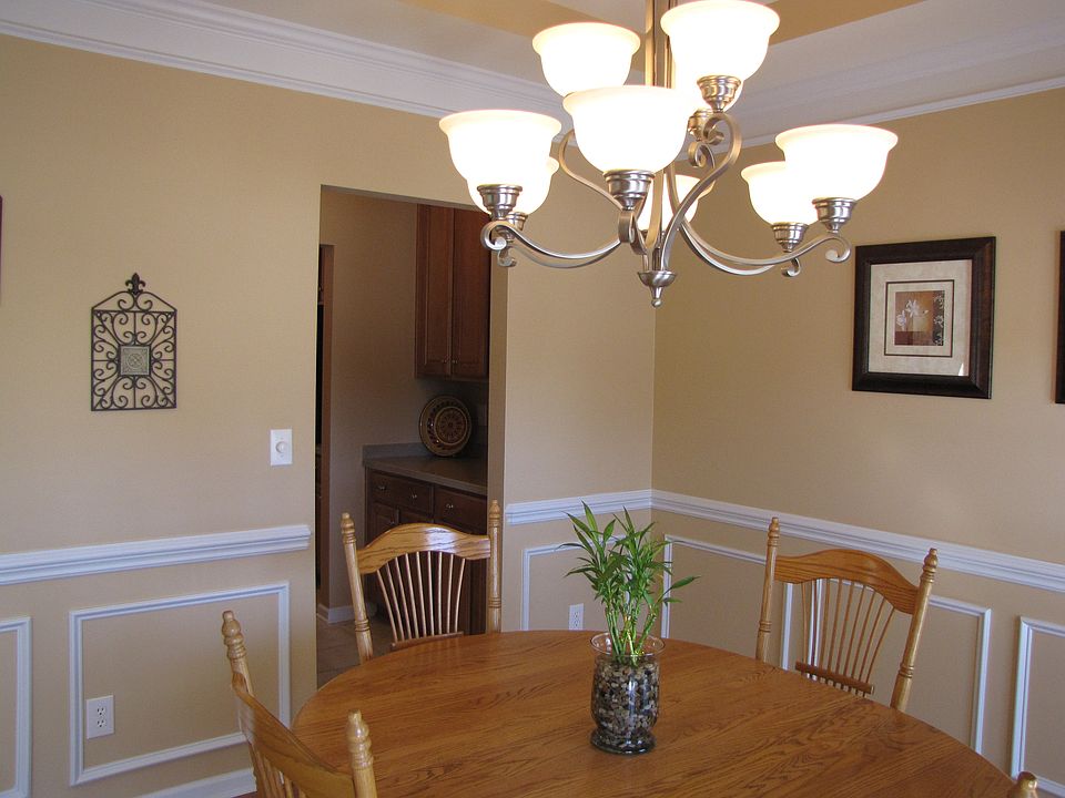 Dining room, Butler pantry