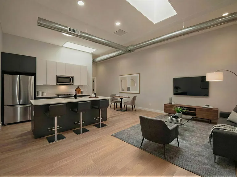 204 S Union Ave #A — Photo 1