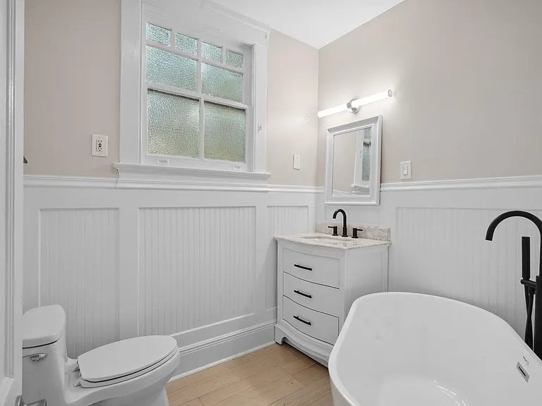 2519 Octavia St — Photo 14