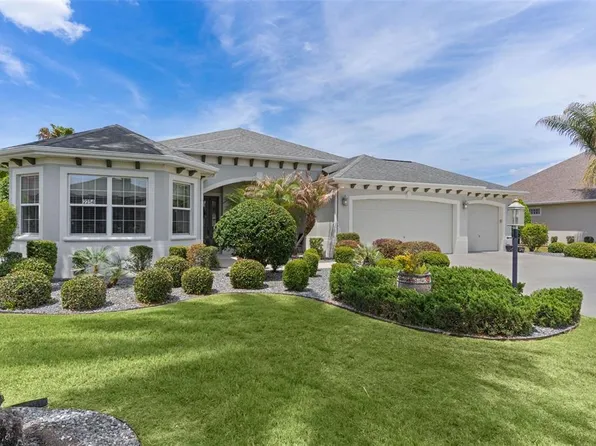 2254 Isleworth Cir, The Villages, FL 32163