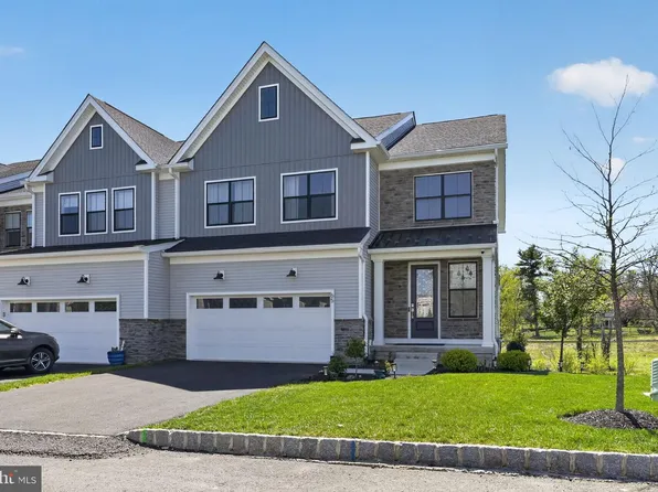 65 Tradesville Dr, Doylestown, PA 18901