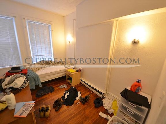 5th image of 36 Bartlett Crescent # Fl 1ST
