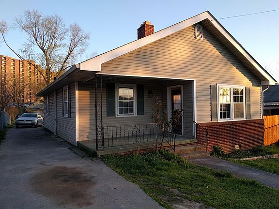 2nd image of 1424 Chicago Ave