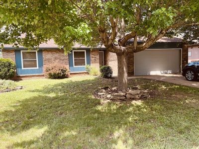 1143 W McGee St, Springfield, MO, 65807