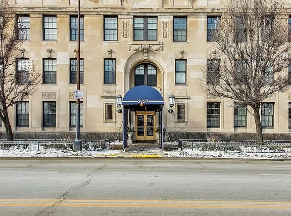 2nd image of 3750 N Lake Shore Dr APT 12H