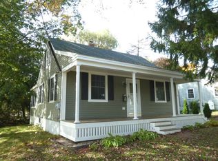 31 Longfellow Dr, Cape Elizabeth, ME 04107