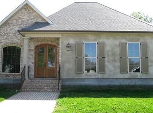 320 Sharon Dr, New Orleans, LA 70124