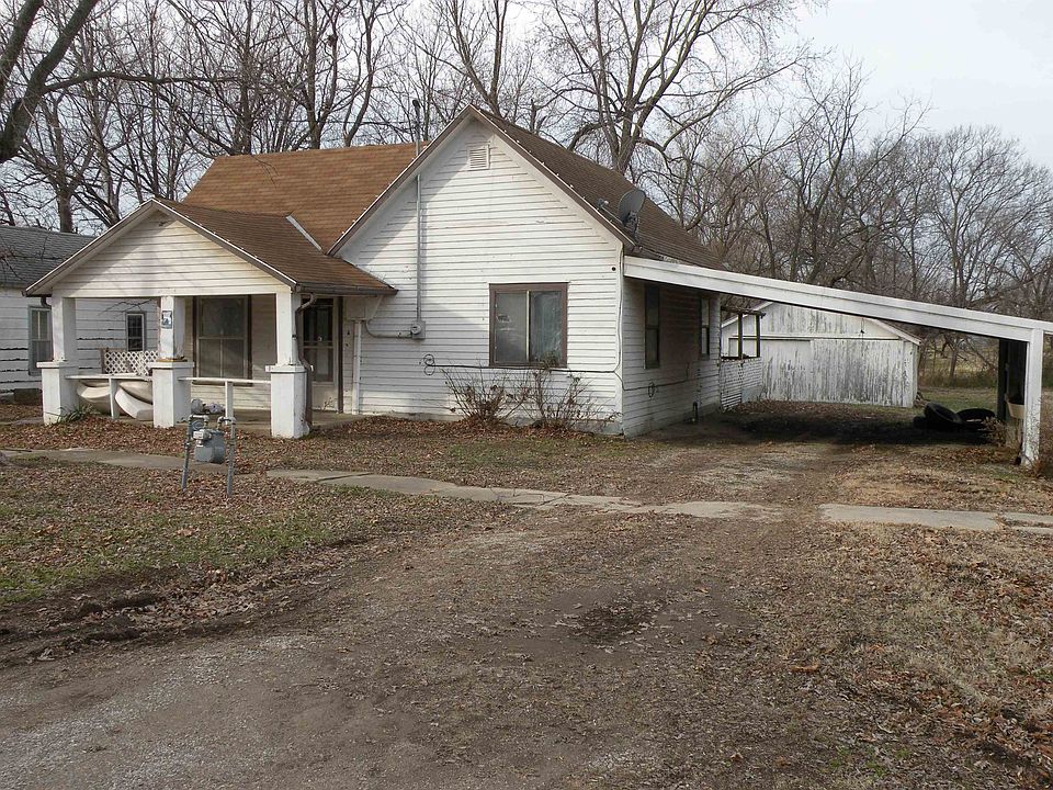 1st image of 107 N Severy Ave