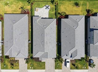 17237 Savory Mist Cir, Lakewood Ranch, FL 34211