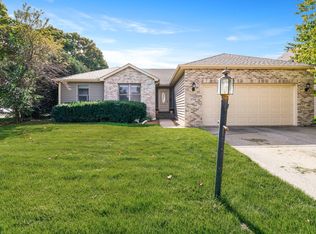 2706 Baldwin Ct, Valparaiso, IN 46383