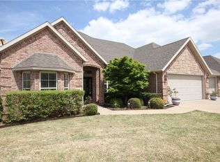 2102 SW Nutmeg St, Bentonville, AR 72713