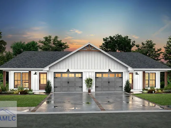 1316 S Palm St, Jesup, GA 31546